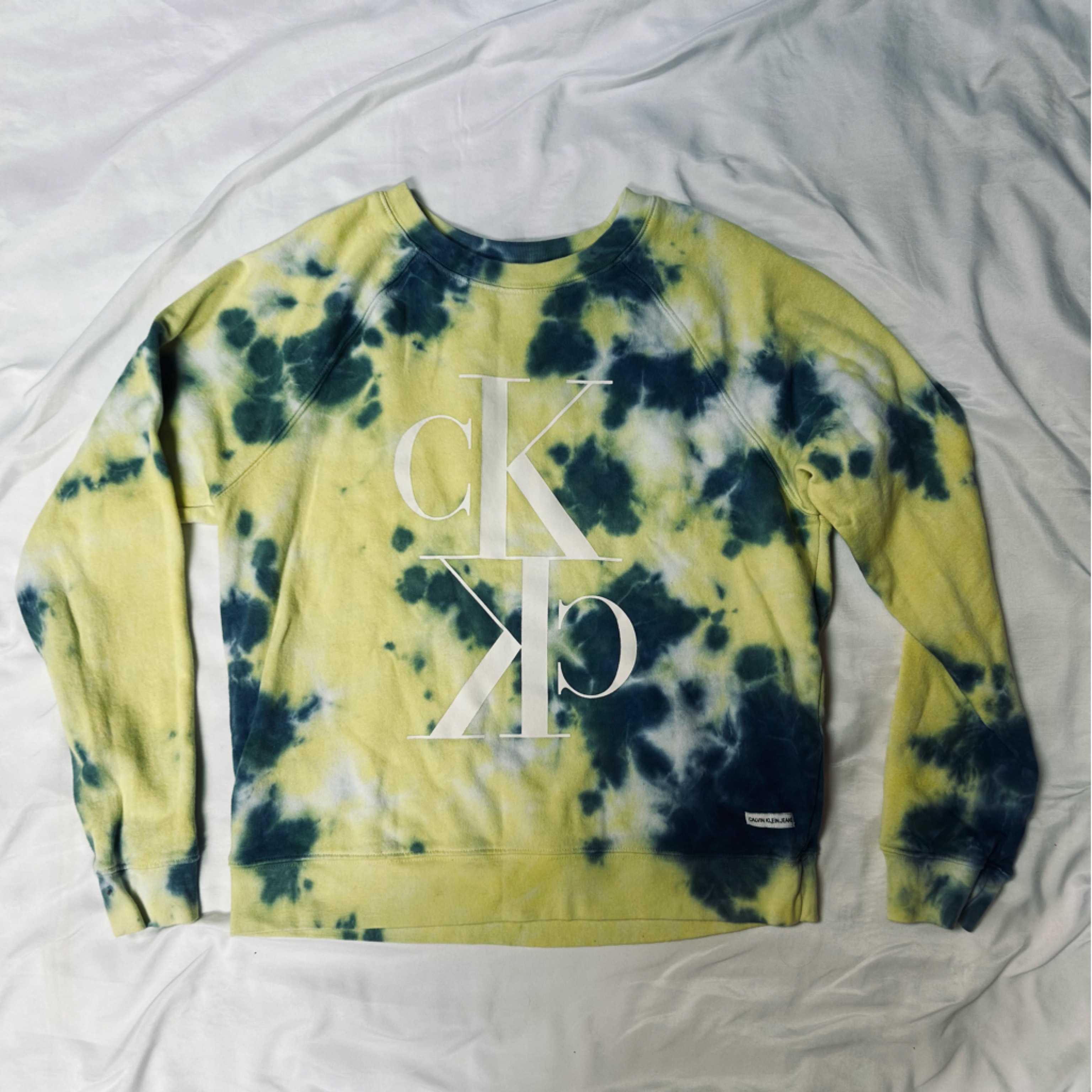 Calvin Klein Jeans Tie-Dye Sweatshirt - Yellow And Blue